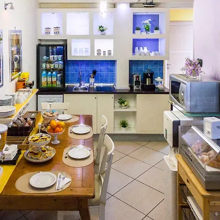 Blu Mediterraneo Bed & Breakfast 3*